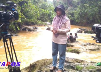 Dwi Andarwati Addin, Sekdes Suban